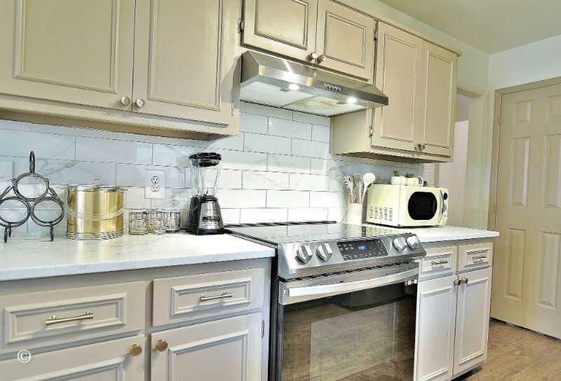 Building Photo - 4660 Woodmere Ln