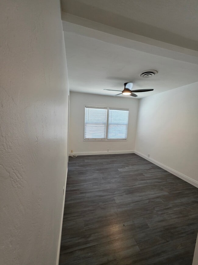Building Photo - 6305 Almond Dr