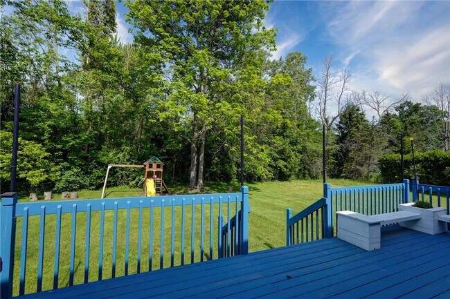 Building Photo - 31 Country Wood Landing