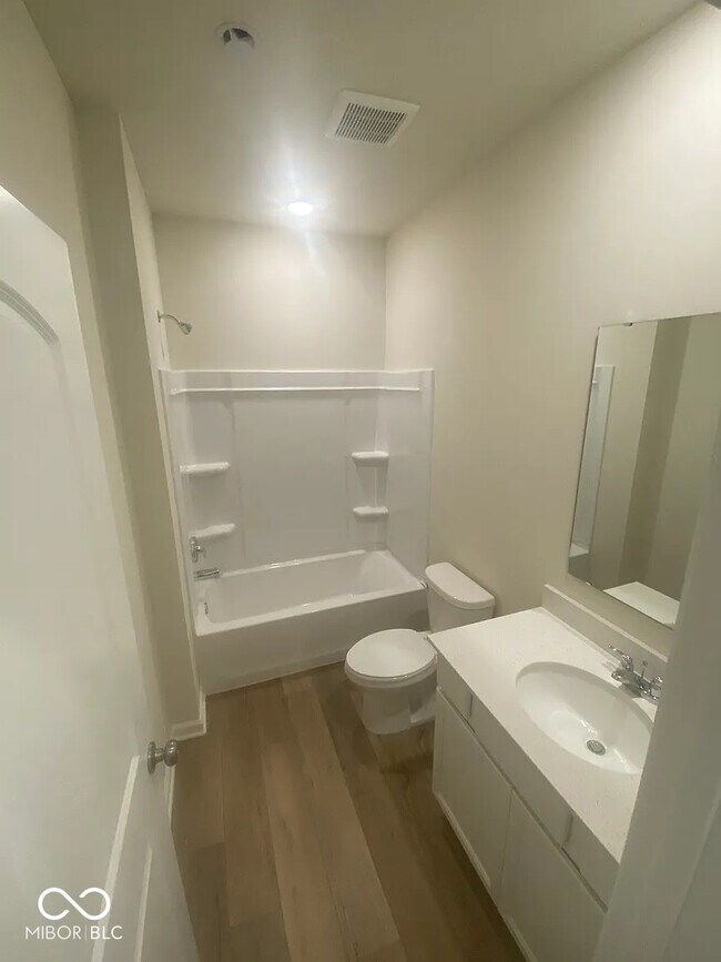 Building Photo - 3872 Riverstone Dr