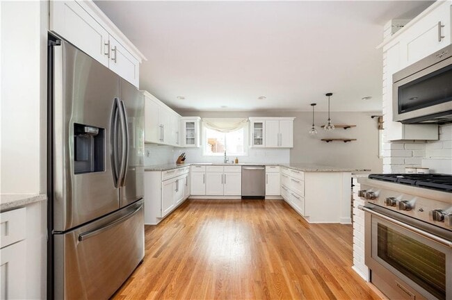 Building Photo - 3850 Beya Way