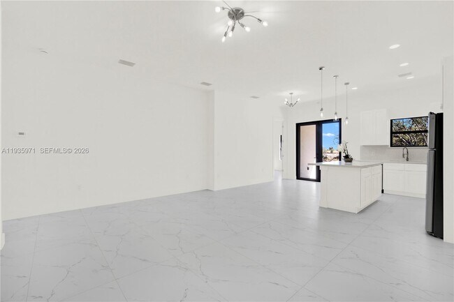 Building Photo - 66 Organ St