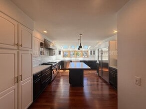 Building Photo - 2462 Pierpont Blvd