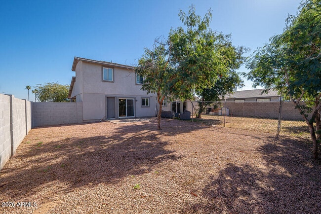 Building Photo - 808 N 95th Dr