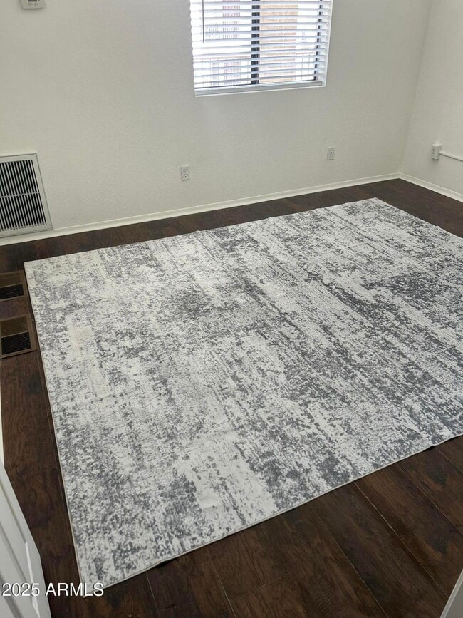 Building Photo - 1440 N Idaho Rd