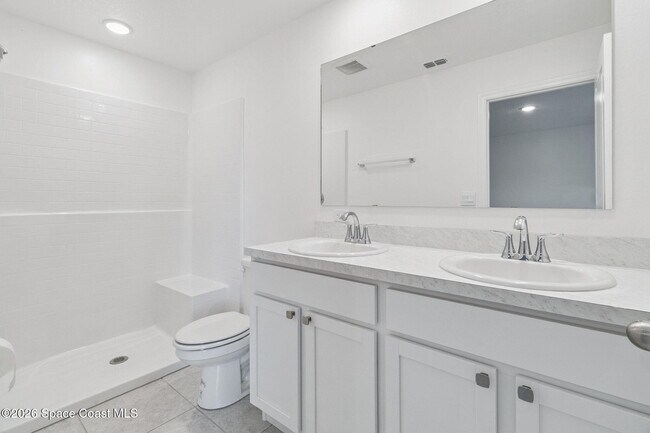 Building Photo - 700 Tejon Ave SW