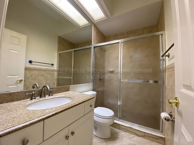 Building Photo - 5614 Craindale Dr
