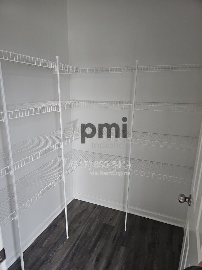 Building Photo - 2948 W New York St