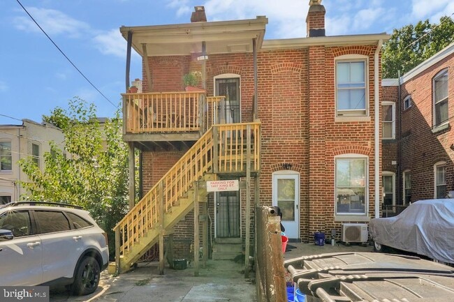 Building Photo - 1407 King St