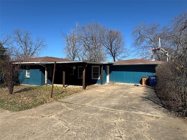 Building Photo - 6007 Libyan Dr