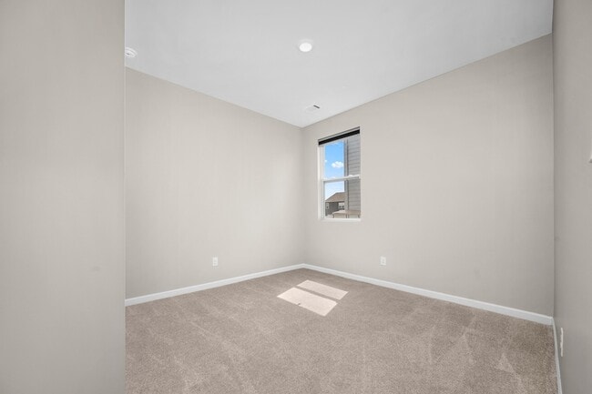 Building Photo - 131 Saddle Horse Ln