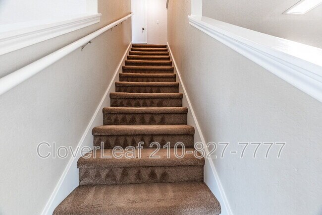 Building Photo - 105 Corral Fence