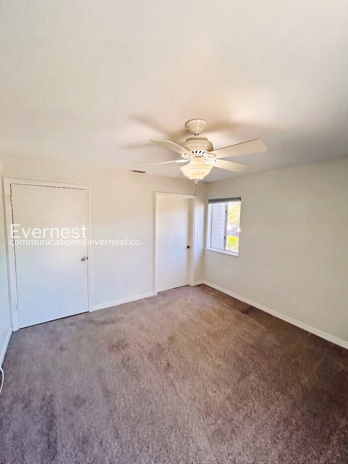 Building Photo - 10265 Gandy Blvd N