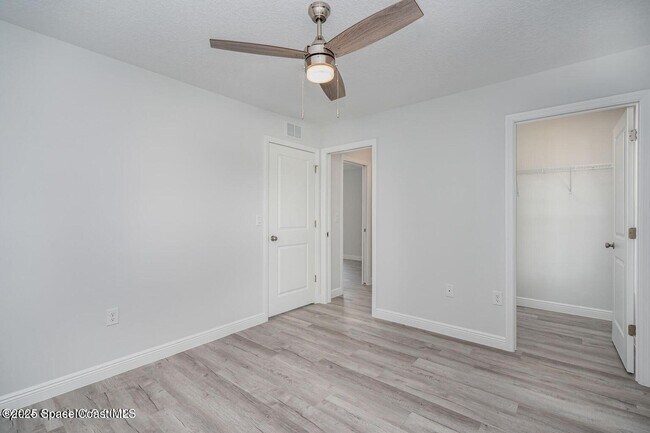 Building Photo - 2128 Arnold Palmer Dr