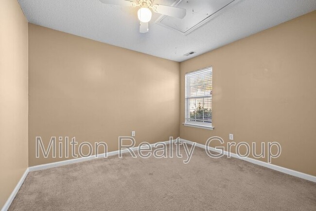 Building Photo - 4109 Fawn Glen Dr