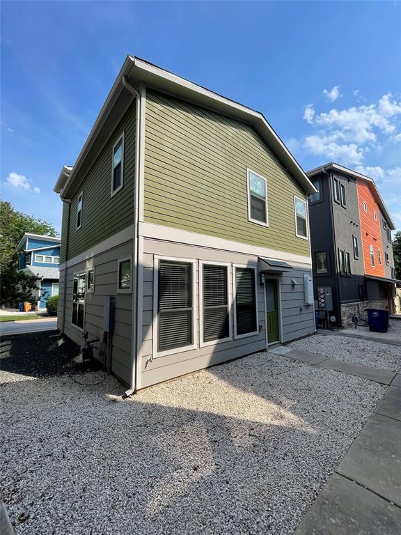 Building Photo - 1412 Lorraine Loop