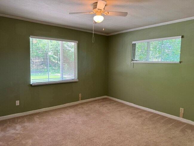 Building Photo - Charming single level 3 bedroom 2 bath Lafayette home now available for move in!