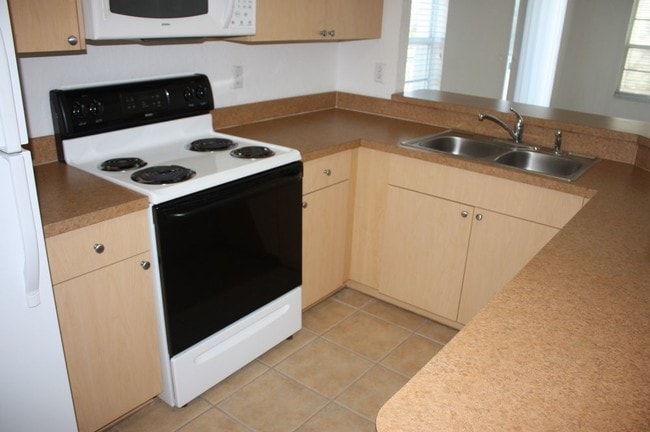 Building Photo - Pioneer Building-Longleaf Community