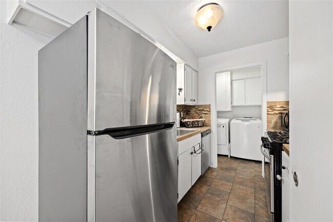 Building Photo - 101 Clearday Dr