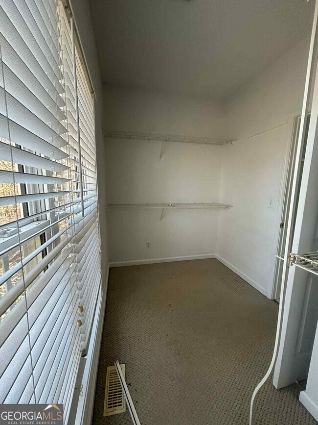 Building Photo - 128 Ashton Dr