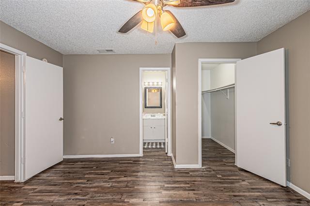 Building Photo - 300 W Wintergreen Rd