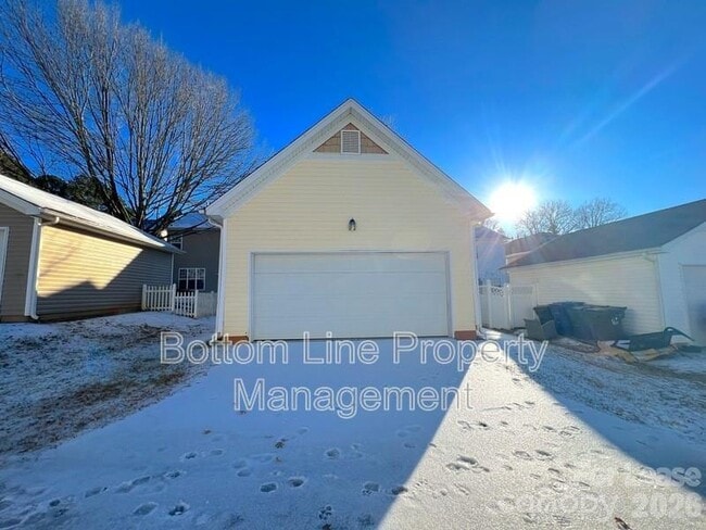 Building Photo - 9737 Tidal Ct