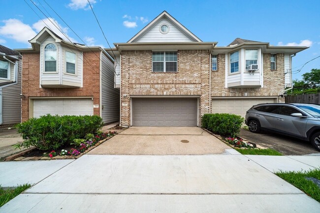 Building Photo - 1517 Asbury St