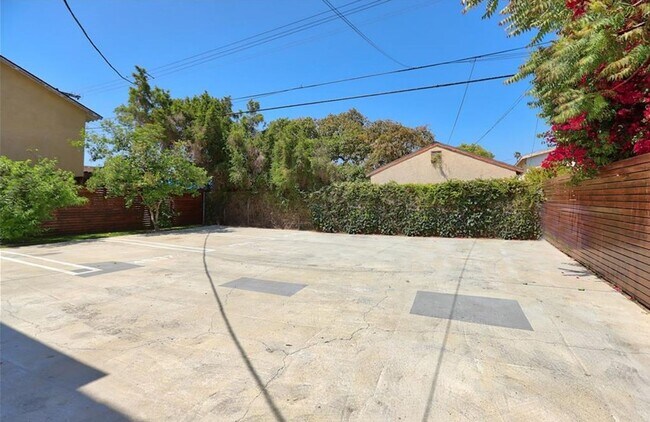 Building Photo - 4537 St Elmo Dr
