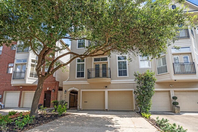 Building Photo - 4013 Blossom St