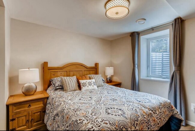 Building Photo - 2080 Orchard Ln