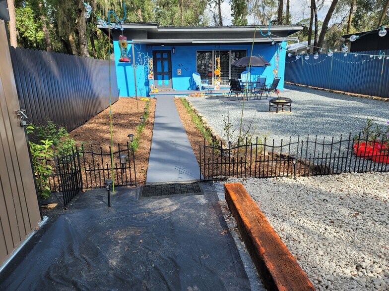 Building Photo - 5321 NE 29th St