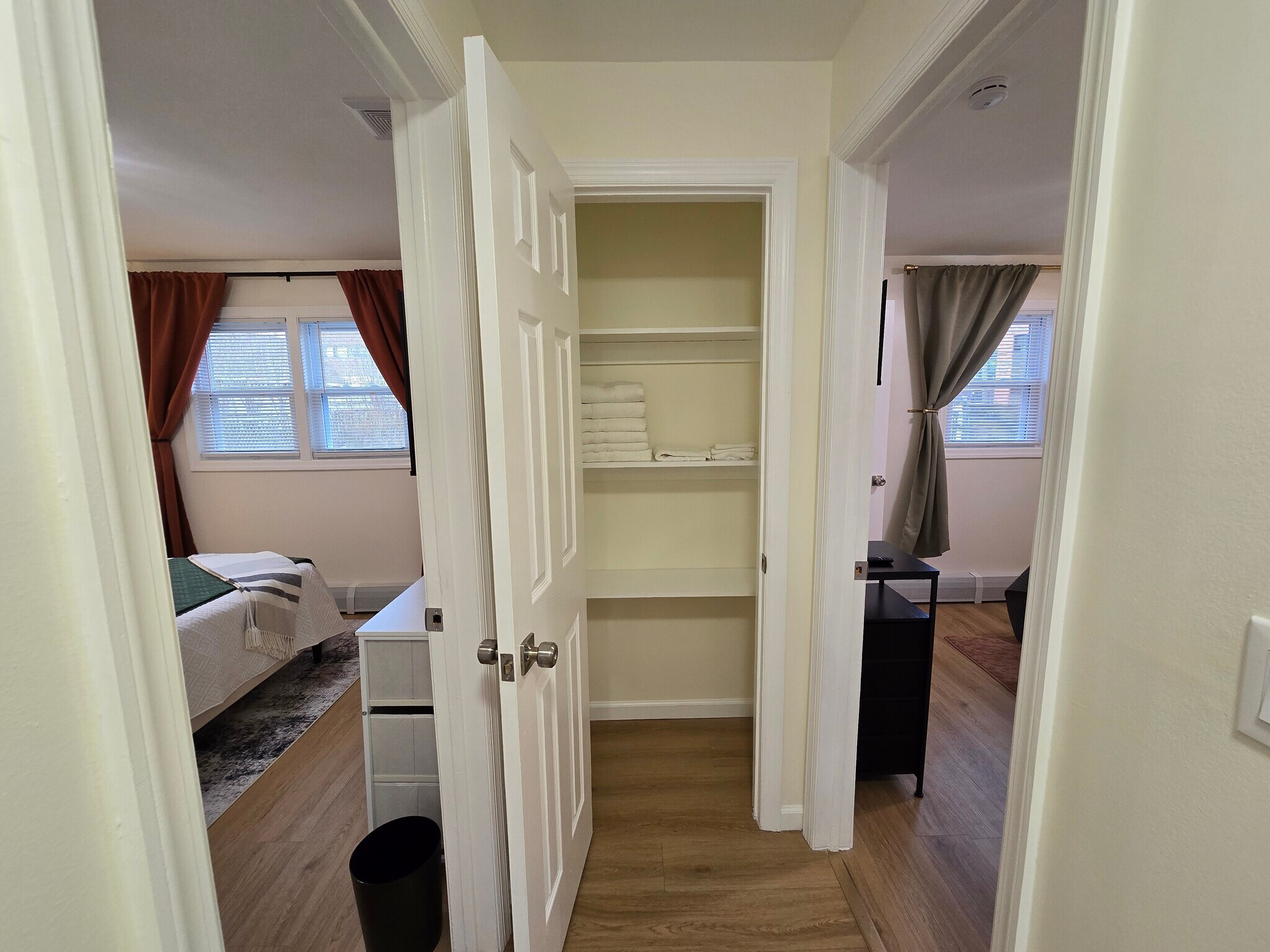 Building Photo - 396 Kaplan Ave