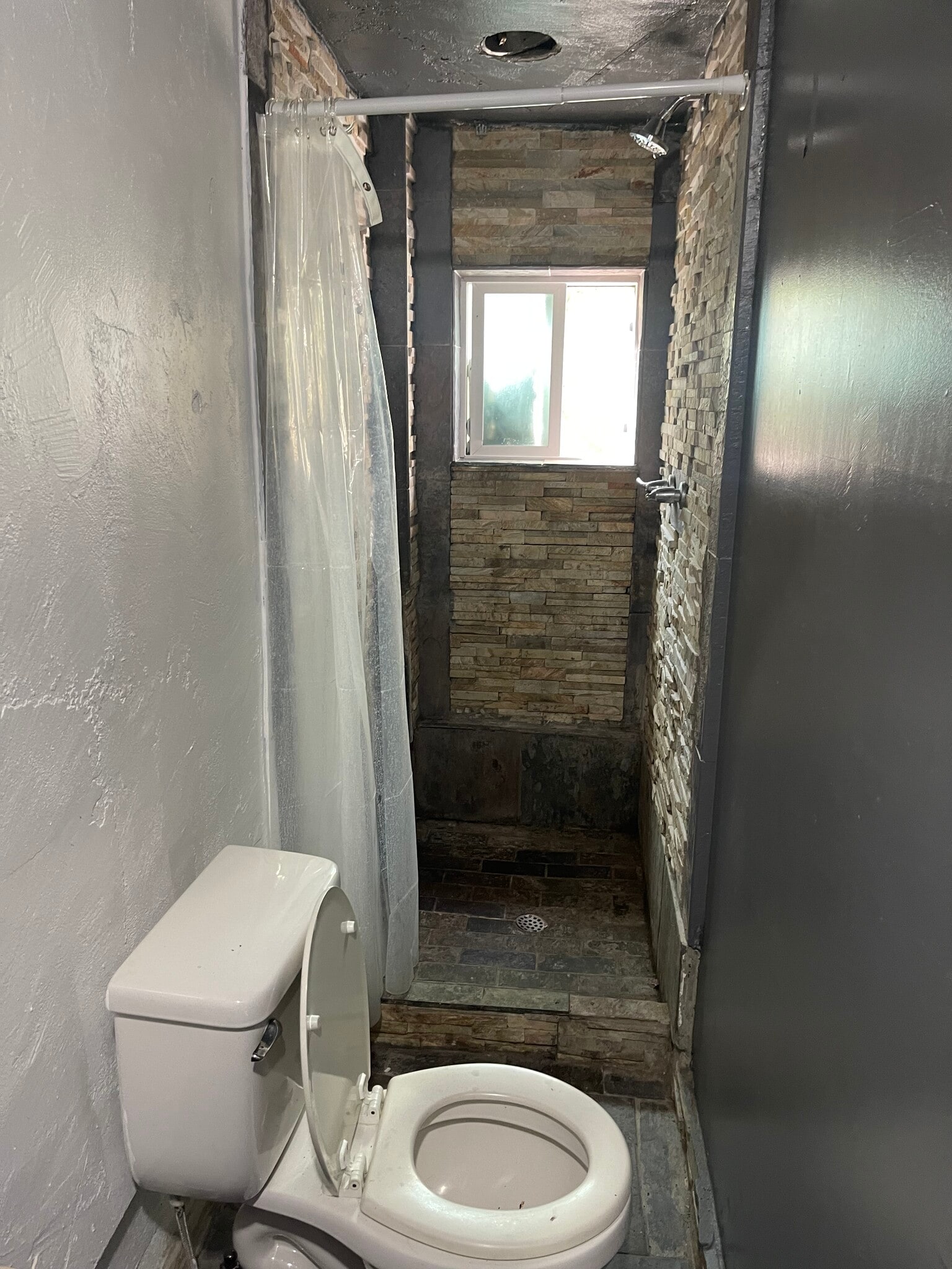 Building Photo - 2366 Nichols Canyon Rd