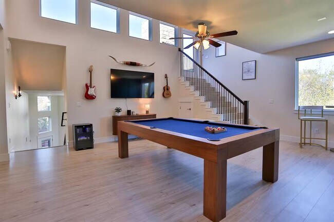 Building Photo - 2203 Thornton Rd