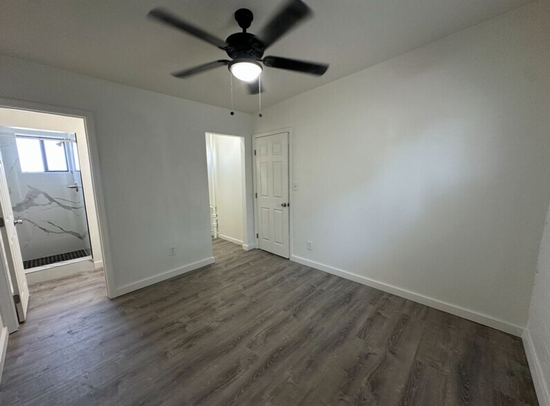 Building Photo - 1022 N Palo Verde Blvd