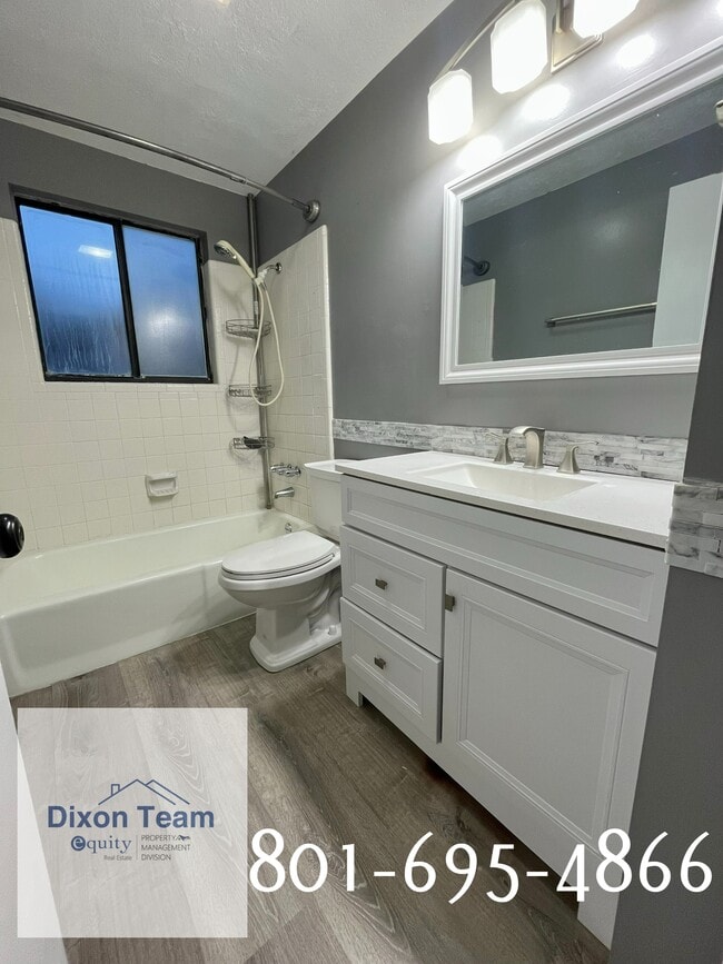 Building Photo - 977 S 225 E