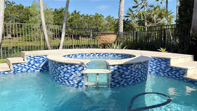 Building Photo - 3767 Oak Ridge Cir