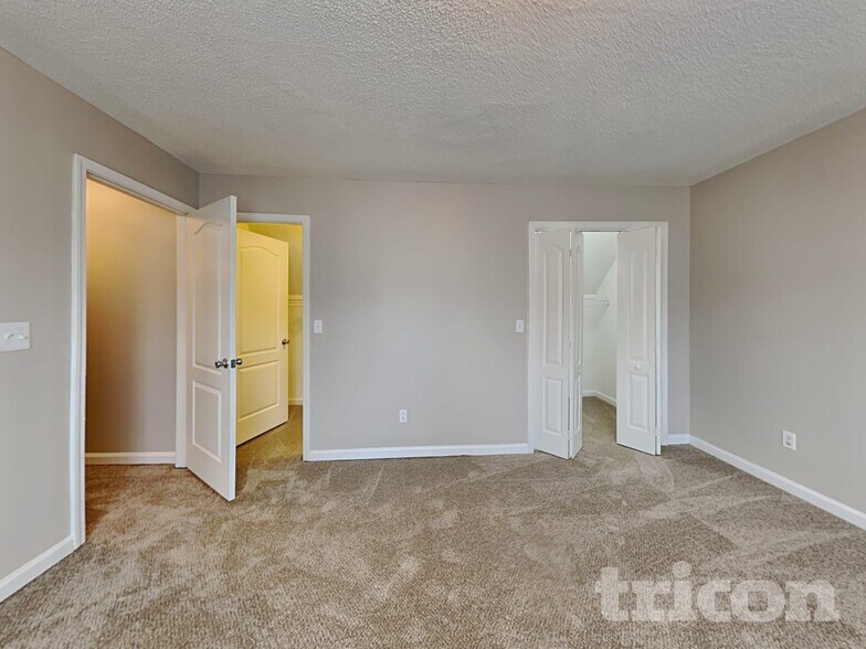 Building Photo - 1239 Eagles Pass