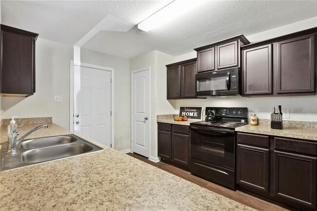 Building Photo - 712 Cleary Ln