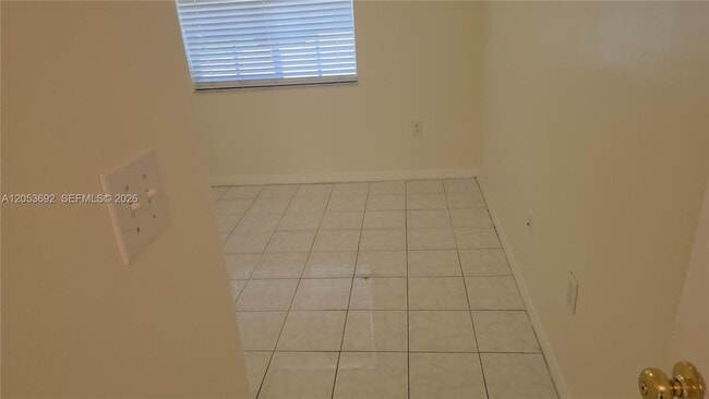 Building Photo - 14241 SW 151st Ave