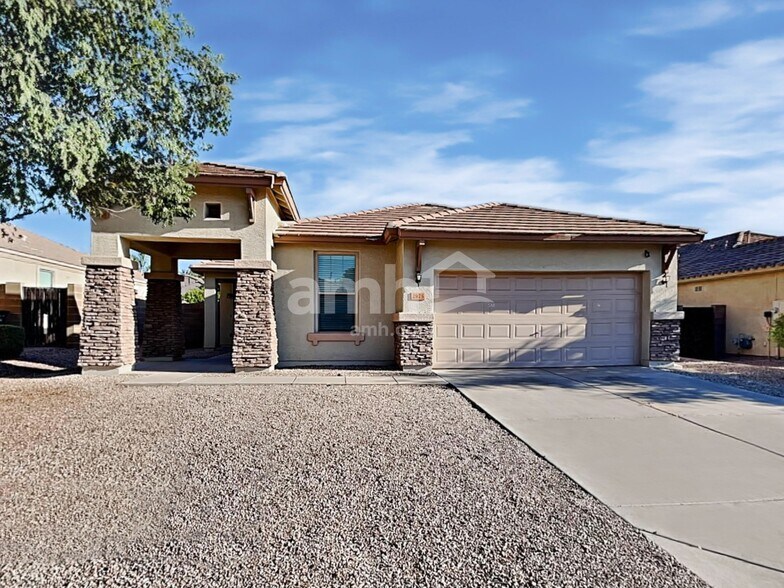 Primary Photo - 2975 E Merlot St