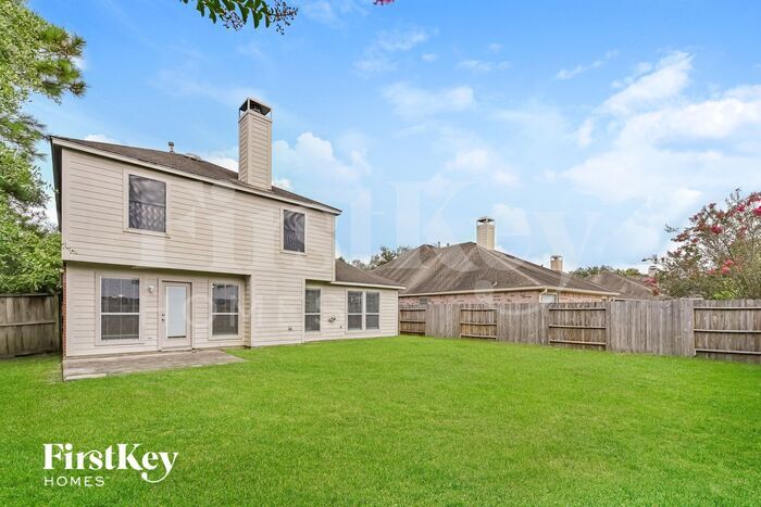 Building Photo - 18402 Wolf Creek Tr