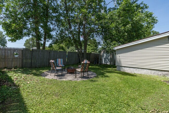 Building Photo - **Furnished Winter Rental** - Sackets Harbor