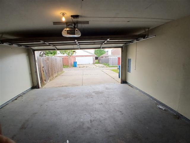 Building Photo - 1416 Ross Dr