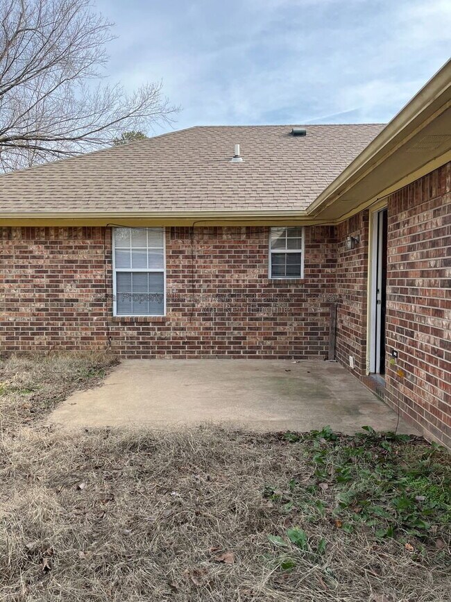 Building Photo - 3509 Price Cir
