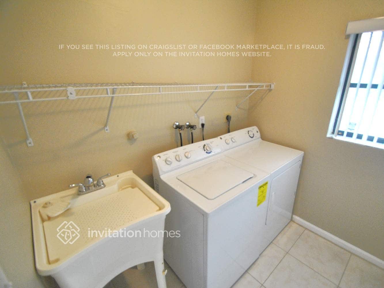 Building Photo - 22888 Greenview Terrace