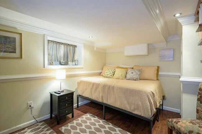 Building Photo - 241 Massachusetts Ave NE