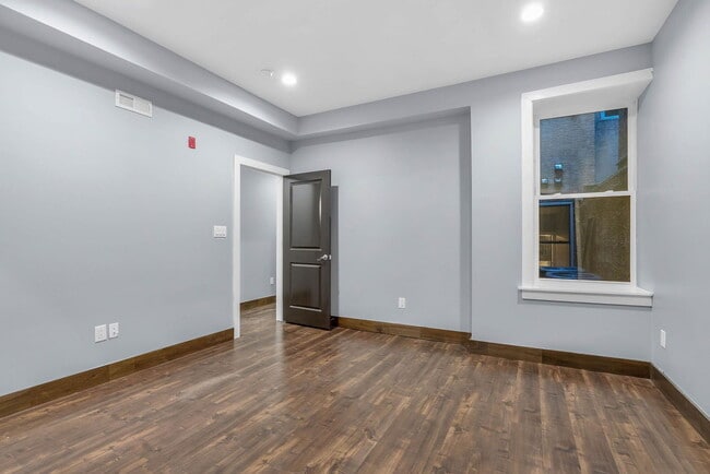 Building Photo - 1512 Frankford Ave