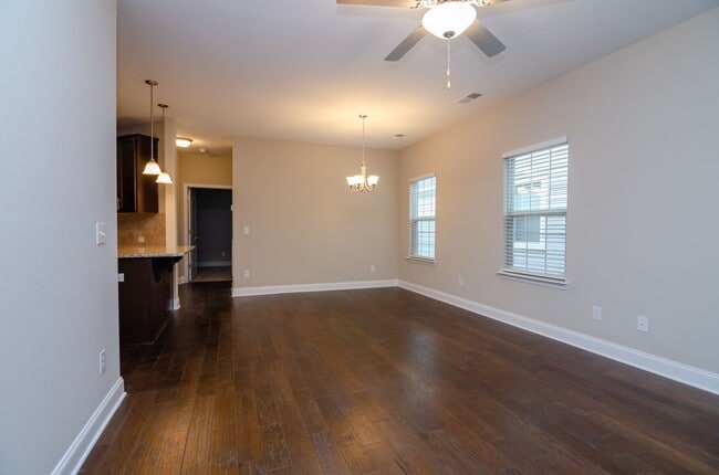 Building Photo - 2045 Moultrie Cir