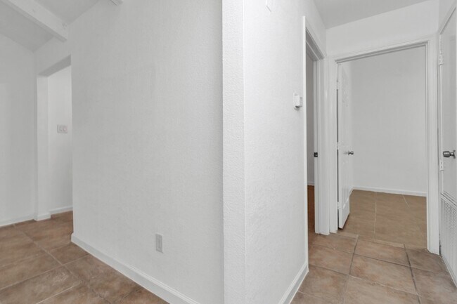 Building Photo - 12118 Ryewater Dr